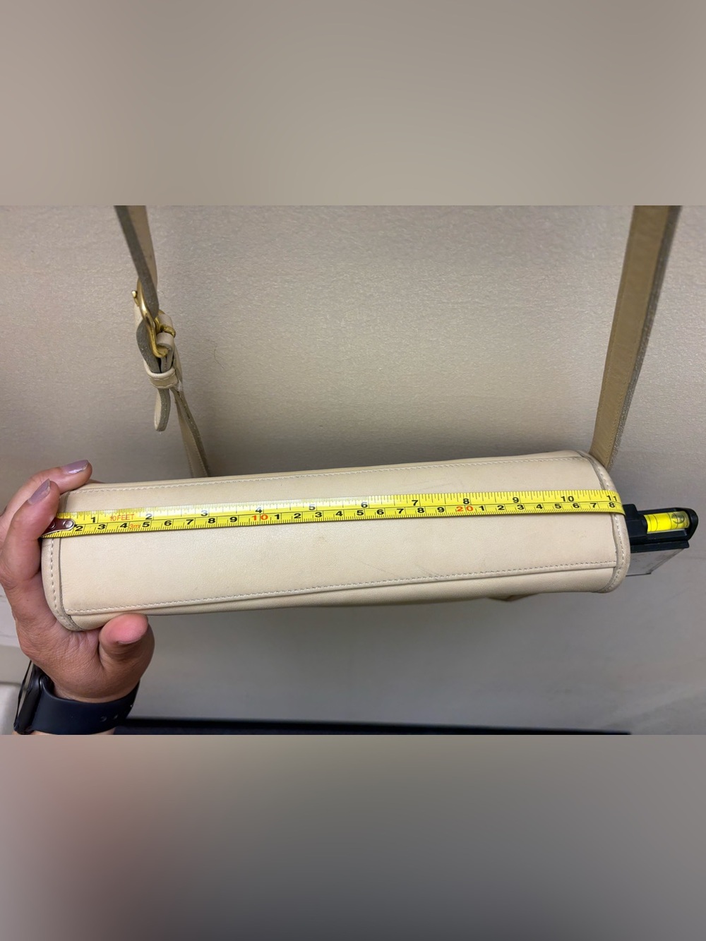 Vintage Coach Sutton Bag #9814 
Cream Leather Crossbody-see pics for stains - Picture 12 of 16